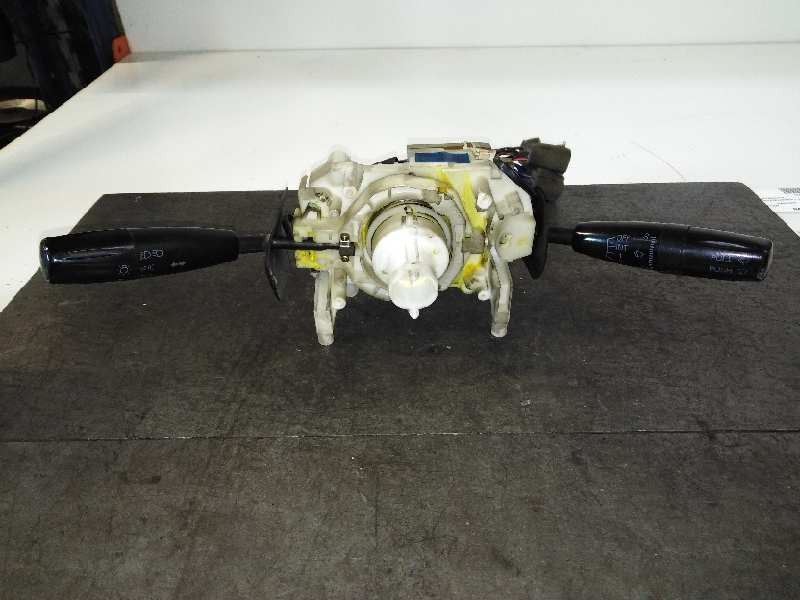 Recambio de mando multifuncion para kia shuma 1.5 ls berlina portón referencia OEM IAM 47331B1000  