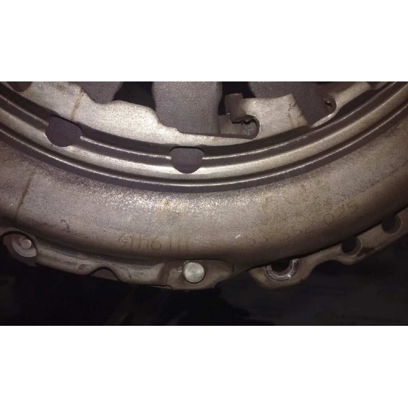 Recambio de kit embrague para opel corsa c corsavan referencia OEM IAM Z13DT  LUK