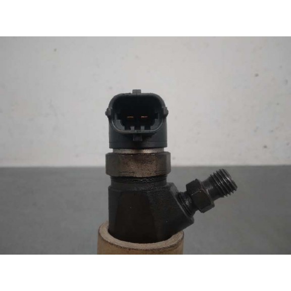 Recambio de inyector para opel insignia berlina 2.0 cdti cat referencia OEM IAM 0445110327  