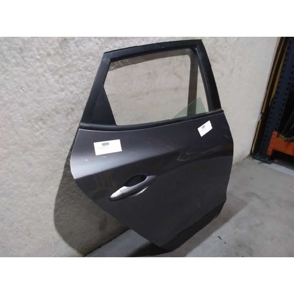 Recambio de puerta trasera derecha para hyundai ix35 sle 2wd referencia OEM IAM 770042Y000  770042Y000
