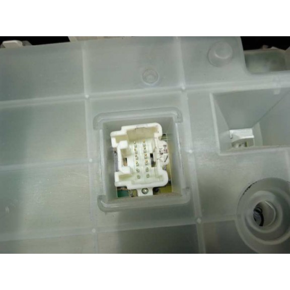 Recambio de cuadro instrumentos para mazda 3 lim. (bl) 1.6 cd diesel cat referencia OEM IAM LYBBR3F  