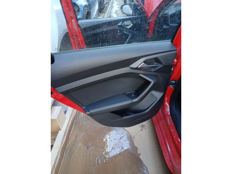 Recambio de guarnecido puerta trasera izquierda para audi a1 sportback (gba) 25 tfsi referencia OEM IAM   