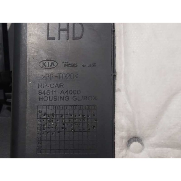 Recambio de guantera para kia carens ( ) basic referencia OEM IAM 84511A4000  