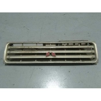 REJILLA DELANTERA S/R 