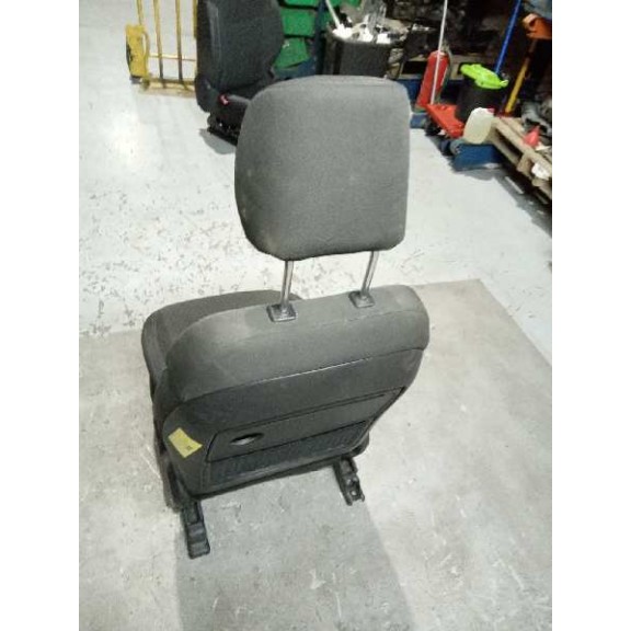Recambio de asiento delantero derecho para kia carens ( ) basic referencia OEM IAM   