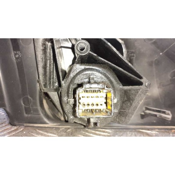 Recambio de retrovisor izquierdo para renault megane ii berlina 5p 1.5 dci diesel referencia OEM IAM   
