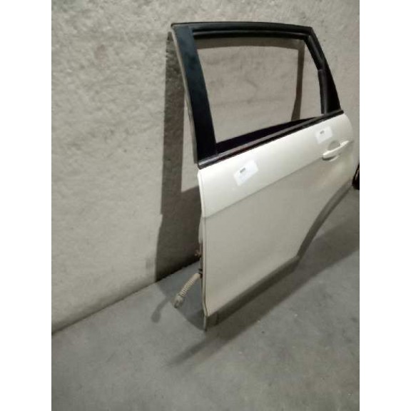 Recambio de puerta trasera izquierda para chevrolet captiva 2.2 vcdi lt 2wd referencia OEM IAM   