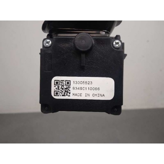 Recambio de mando limpia para opel insignia berlina cosmo referencia OEM IAM 13305523  