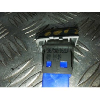 Recambio de interruptor para peugeot 208 gt line referencia OEM IAM 96750916ZD  