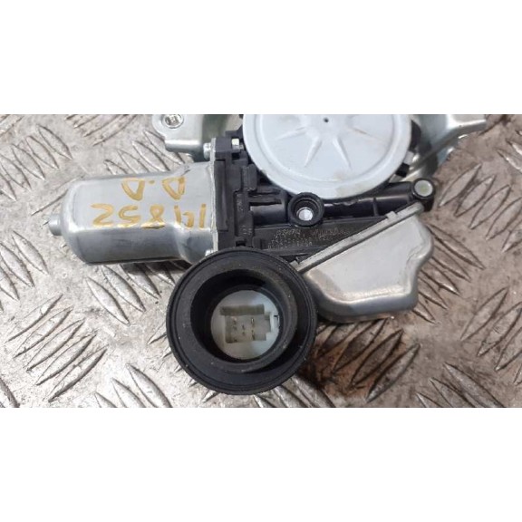 Recambio de elevalunas delantero derecho para lexus ct 200h referencia OEM IAM 8571075060  