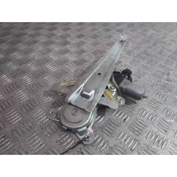 Recambio de elevalunas trasero derecho para lexus ct 200h referencia OEM IAM 8572075070  