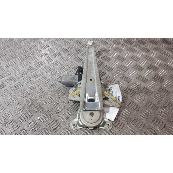 Recambio de elevalunas trasero izquierdo para lexus ct 200h referencia OEM IAM 8571075070  