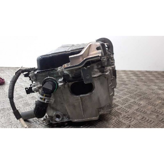 Recambio de bateria para lexus ct 200h referencia OEM IAM G920076011 SOPORTE ROTO, VER FOTOS 122.000KM