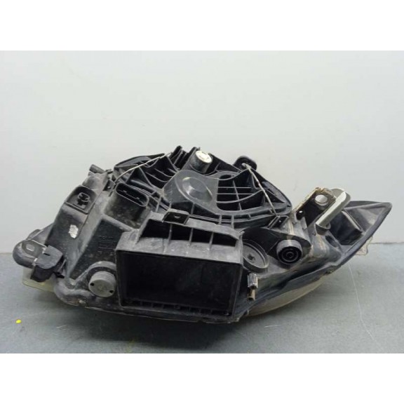 Recambio de faro derecho para bmw serie 1 berlina (e81/e87) 120d referencia OEM IAM 63117193388  