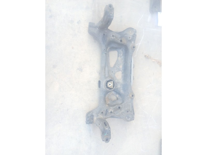 Recambio de puente delantero para volkswagen t-roc (a11, d11) 2.0 tdi scr referencia OEM IAM 5WA199315G  