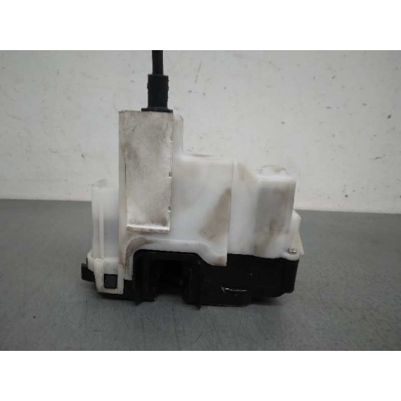 Recambio de cerradura puerta delantera izquierda para fiat 500 lounge referencia OEM IAM 52191863 5 PINES 