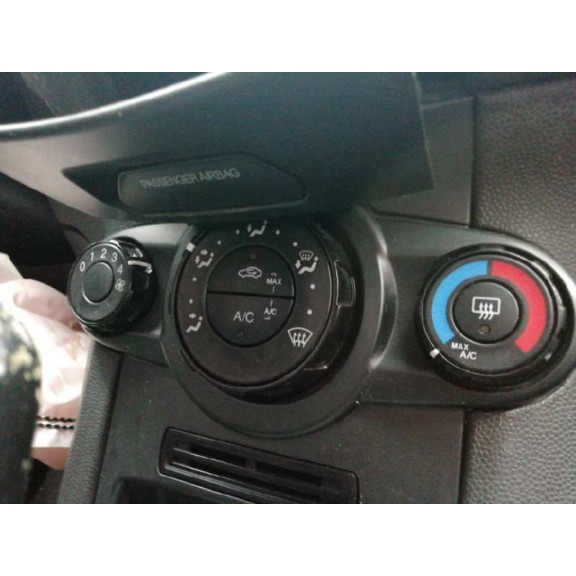 Recambio de mando calefaccion / aire acondicionado para ford fiesta (ccn) trend referencia OEM IAM 8A6118549 8A6919980 