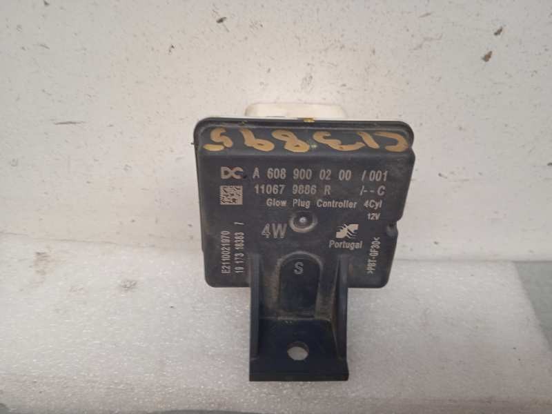 Recambio de caja precalentamiento para dacia sandero 1.5 blue dci diesel fap cat referencia OEM IAM A6089000200  