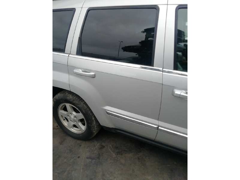 Recambio de puerta trasera derecha para chrysler jeep gr.cherokee (wh) 3.0 crd limited referencia OEM IAM   