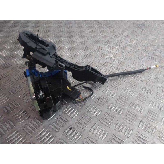 Recambio de cerradura puerta trasera derecha para kia cee´d concept referencia OEM IAM A045035  