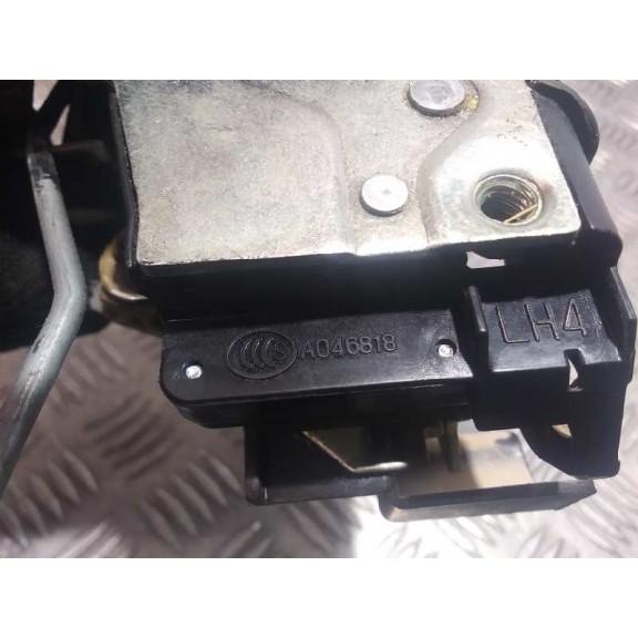 Recambio de cerradura puerta delantera izquierda para chevrolet captiva 2.2 vcdi lt 2wd referencia OEM IAM A046818  