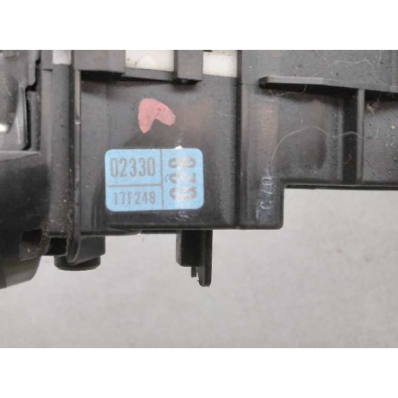 Recambio de mando multifuncion para toyota auris 1.6 16v cat referencia OEM IAM 0233017F248 173832 17F144