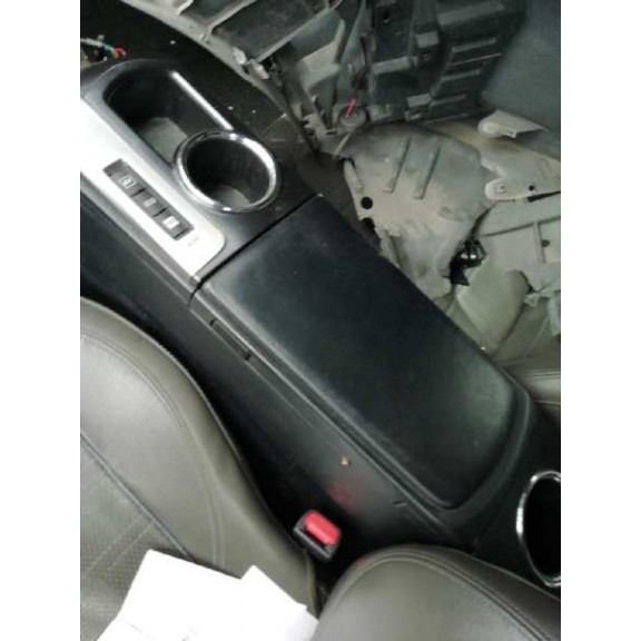 Recambio de apoyabrazos central para toyota prius+ advance referencia OEM IAM   