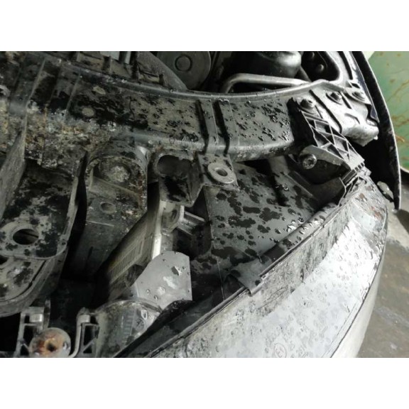 Recambio de faro izquierdo para audi a4 ber. (b8) básico referencia OEM IAM 1307023425 XENON 