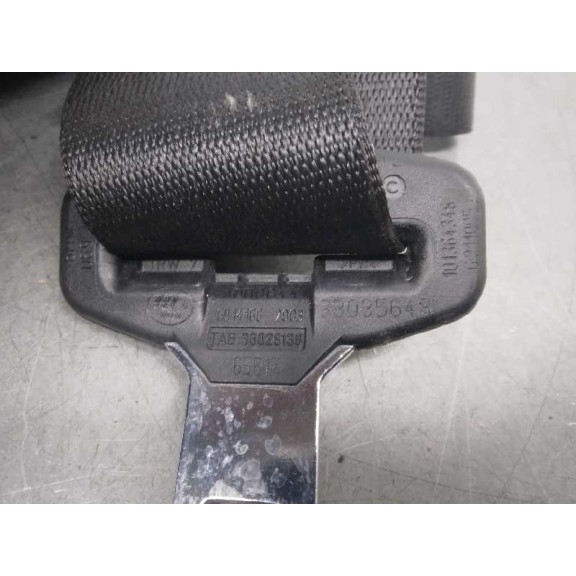 Recambio de cinturon seguridad delantero derecho para bmw serie 3 berlina (e90) 320i referencia OEM IAM 33035173  