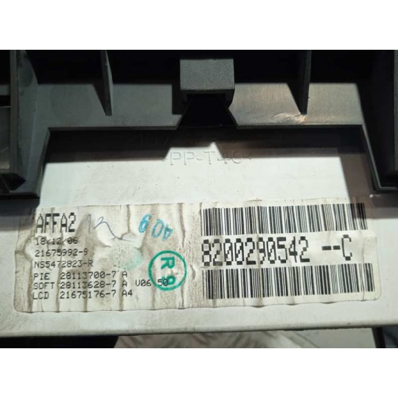 Recambio de display para renault megane ii berlina 5p luxe privilege referencia OEM IAM 8200290542  