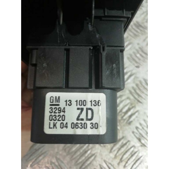 Recambio de mando luces para opel astra h berlina 1.6 16v referencia OEM IAM 13100136  