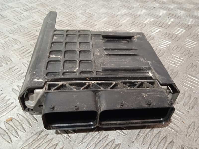 Recambio de centralita motor uce para opel zafira tourer excellence referencia OEM IAM 55585024 0281018769 