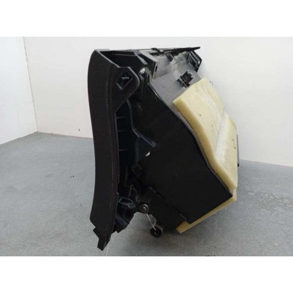 Recambio de guantera para lexus ct 200h referencia OEM IAM 5555076013 5545976010 