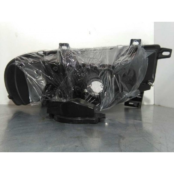 Recambio de faro izquierdo para renault master desde ´98 referencia OEM IAM 7701044518 NUEVO H4