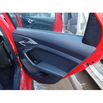 GUARNECIDO PUERTA TRASERA DERECHA 