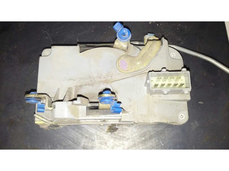 Recambio de cerradura puerta delantera derecha para renault clio iii emotion referencia OEM IAM  4 PINS 5P