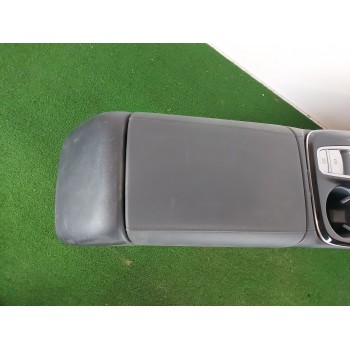 Recambio de apoyabrazos central para hyundai tucson 1.6 hybrid 4x4 referencia OEM IAM 84690N7101NNB  