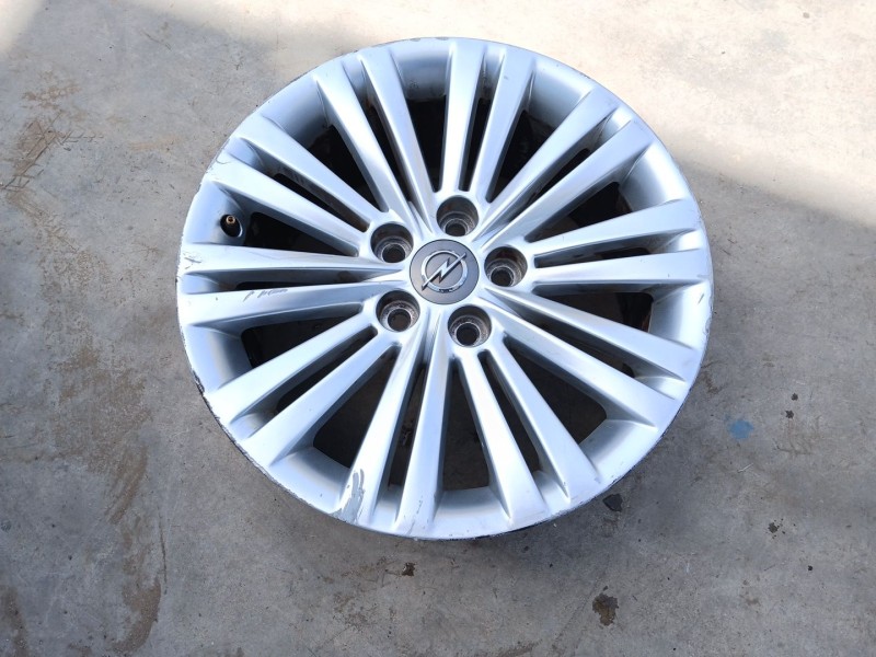 Recambio de llanta delantera izquierda para opel insignia a sedán (g09) 2.0 cdti (69) referencia OEM IAM 13313796 x1 18 pulgadas
