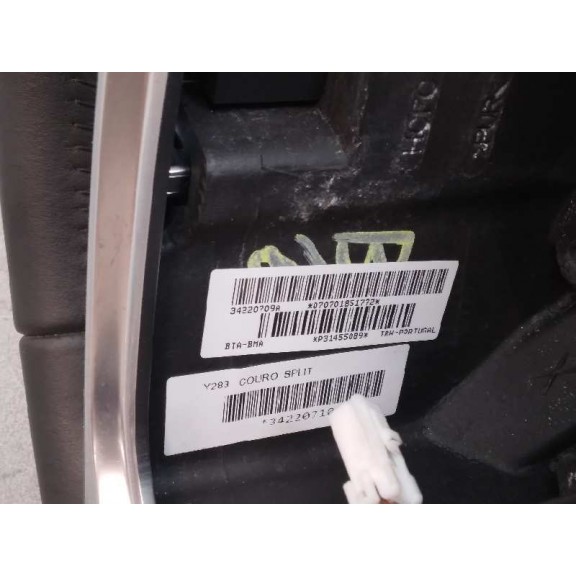 Recambio de volante para volvo v40 inscription referencia OEM IAM 34220709A BUEN ESTADO 