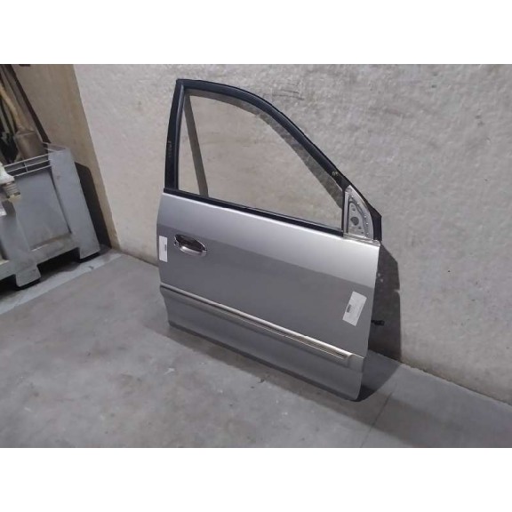 Recambio de puerta delantera derecha para kia carens 2.0 crdi ex monovolumen referencia OEM IAM 760041D010  760041D010