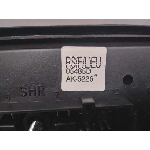 Recambio de caja reles / fusibles para kia carens 2.0 crdi ex monovolumen referencia OEM IAM AK5226  