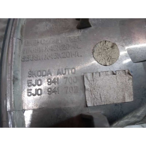 Recambio de faro antiniebla derecho para skoda fabia (5j2 ) sport referencia OEM IAM 5J0941700  