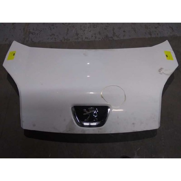 Recambio de capot para peugeot bipper básico referencia OEM IAM  TIENE UN GOLPE BLANCO