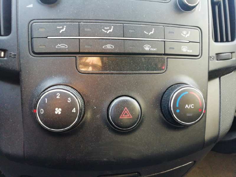 Recambio de mando calefaccion / aire acondicionado para hyundai i30 classic referencia OEM IAM   