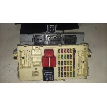 CAJA RELES / FUSIBLES 51711824 