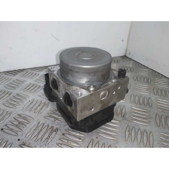 Recambio de abs para toyota corolla (e18) referencia OEM IAM 4451012600  