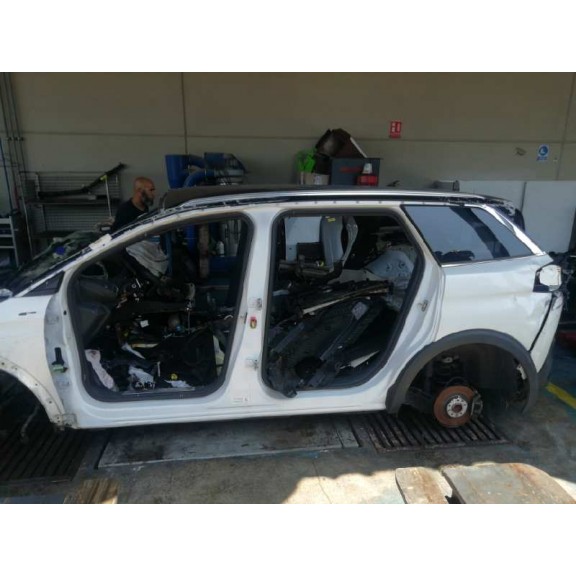 Recambio de carroceria para peugeot 5008 gt referencia OEM IAM   