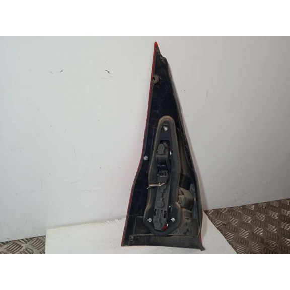 Recambio de piloto trasero derecho para renault megane ii familiar authentique referencia OEM IAM 8200142683  