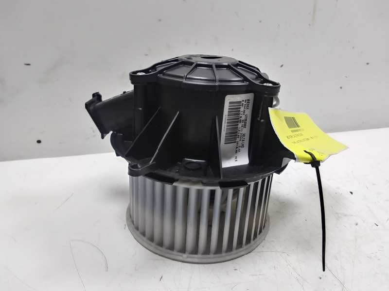 Recambio de motor calefaccion para opel astra j gtc sport referencia OEM IAM U7253002  