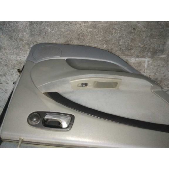 Recambio de puerta trasera izquierda para chevrolet lacetti 1.6 cat referencia OEM IAM 96547907 PLATA TOCADO
